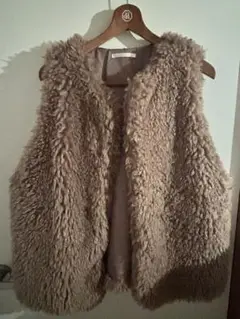 ベージュファーベスト ノースリーブ