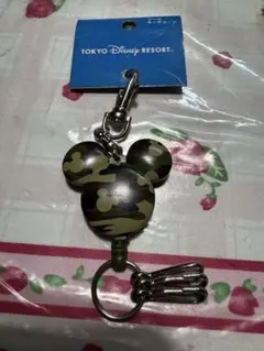 東京ディズニーリゾート 迷彩柄ミッキーキーホルダー（リール付き）
