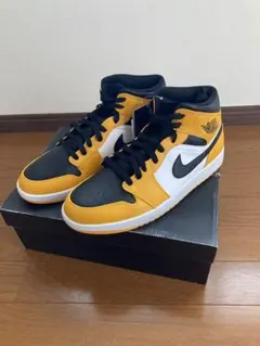 Nike Air Jordan 1 Mid タクシーのサムネイル