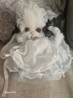 細川裕子さん作品、アリス