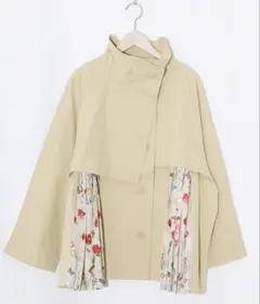 イズスカラー 561214：クラシカル柄プリーツ×ツイルトレンチ風コート