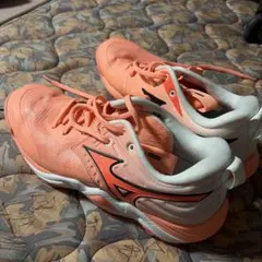 Mizuno Wave Momentum Elite バレーボールシューズ