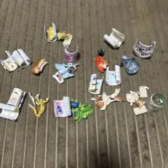 チョコエッグ　9点セット　未組立　ミニブック付　海洋堂