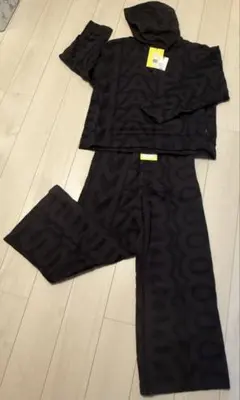 新品タグ付き　マークジェイコブス　モノグラム　パンツセットアップ