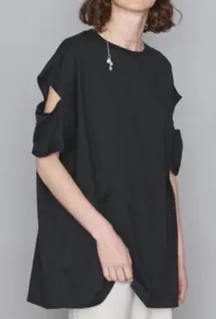 イウエン マトフコットン スリットスリーブ Tシャツブラック定価8800円美品のサムネイル