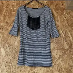 Kariang カリアング　フリンジ付きストライプTシャツ　五分袖　トップスのサムネイル