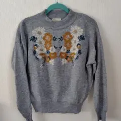 花柄セーター