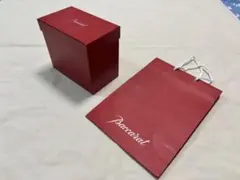 Baccarat の空箱とショッパー