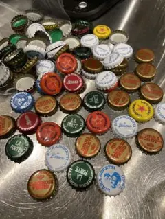 ビール　ジュース　王冠　イタリア
