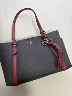 【最終値下げです！6/10まで】MICHAEL KORS トートバッグのサムネイル