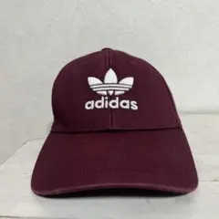 adidas バーガンディ ベースボールキャップ