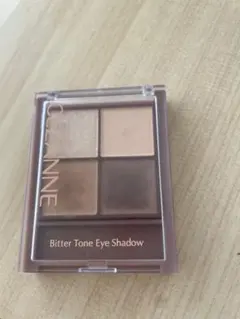 セザンヌ ビタートーンアイシャドウ 03