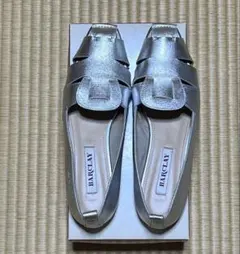 超美品★バークレー ・シルバーメタリック　フラットレザーシューズのサムネイル