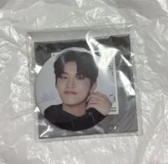 缶バッチ　treasure ジョンウ　ファンコン