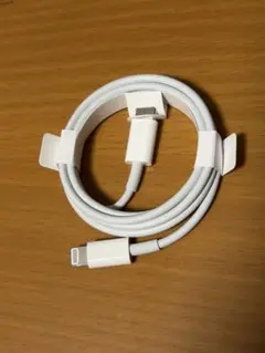 USB-C to Lightning ケーブル 本体
