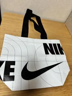 【最終値下げ】NIKE エコバッグ SALE中のサムネイル