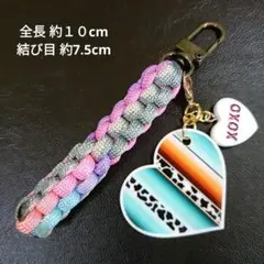 ㊹ ウエスタン風　メキシカン　ストライプ 柄 チャーム　パラコードキーホルダー