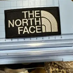 THE NORTH FACE 刺繍口ゴ ワッペン 黒/白