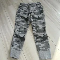GAP KIDS グレー迷彩 スウェットパンツ