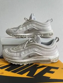 Item thumbnail for item d6b15271-6dc7-4704-9015-4a1c8e23a6c2