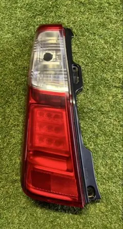 スズキ ワゴンR スマイル MX81S / MX91S 左リアテールランプ - メルカリ