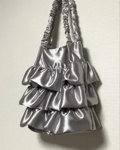 激レア完売品】入手困難 新品タグ付き 2Bのスカート風巾着 おまけ付き