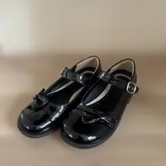 トップバリュ フォーマルシューズ 黒　22cm（中敷き取り外し可）