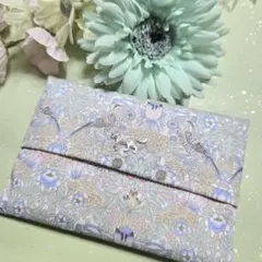Libertyタナローン生地のポケットティッシュケース ストロベリーシーフ 水色のサムネイル