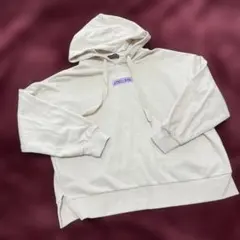 ラブトキシック　パーカー　ベージュ