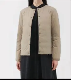 新品　軽量ダウンノーカラージャケット　ダウンレディース　婦人　ライトベージュ L