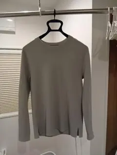 【休日値下げ】厚手　カットソーのサムネイル
