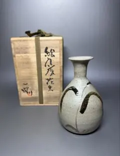 ★初期伊万里　江戸時代　パイナップル文染付徳利　箱付【516】★ ☆初期伊万里 江戸時代 パイナップル文染付徳利 箱付【516】☆ - メルカリ