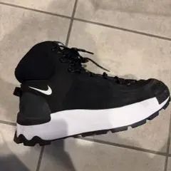 Nike ブラック ハイカットブーツ