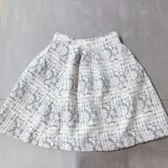 QUEENS COURT フレアスカート M 9号　花柄　ひざ丈　レディースのサムネイル