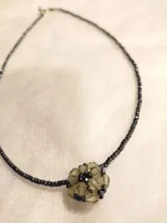 ハンドメイド 花形ペンダント ネックレス