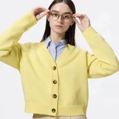 GU スポンジニットVネックカーディガン　イエロー