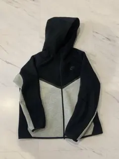 yvng patra着用 NIKEテックフリース xs - メルカリ