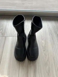 期間中限定値下げ【新品未着用】サイドゴアブーツ ブラック 23.0cm