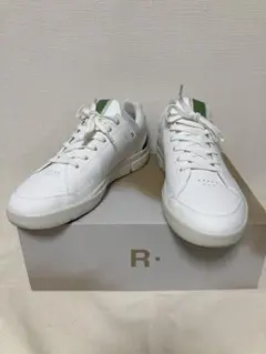 On THE ROGER Centre Court 9 ホワイト/グリーン