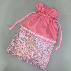 お花&リボン柄サーモンピンク　巾着袋　給食袋　入園入学　新学期　ハンドメイド