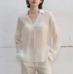 【新品】Studio Doe Vネック テンセル シアーシャツのサムネイル