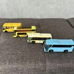 トミカ バス 4台セット