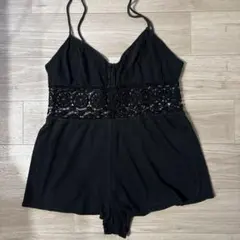 URBAN OUTFITTERS 黒 キャミソールのサムネイル