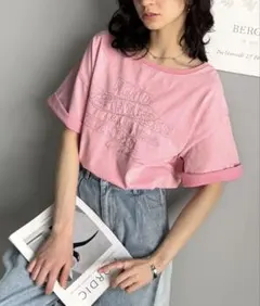 ヴィンテージウォッシュ☆前後2way刺繍オーバーサイズワイドネックTシャツのサムネイル