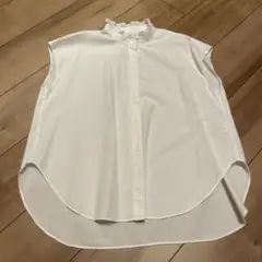 B.C STOCK スタンドフリルノースリーブブラウス