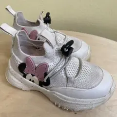 Item thumbnail for item e400ba0d-54f8-4056-bfae-2ba8ca1a7a31