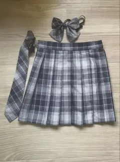 JK制服風プリーツスカートとリボン／ネクタイ付