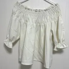 オフショルダー 半袖シャツ