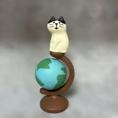 デコレ　コンコンブル 地球儀猫