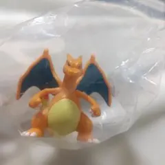 ポケモン　リザードン　モンコレボックス　フィギュア